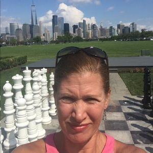 Meet your Posher, Christine